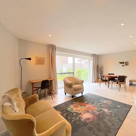T Bakhuys Holiday home