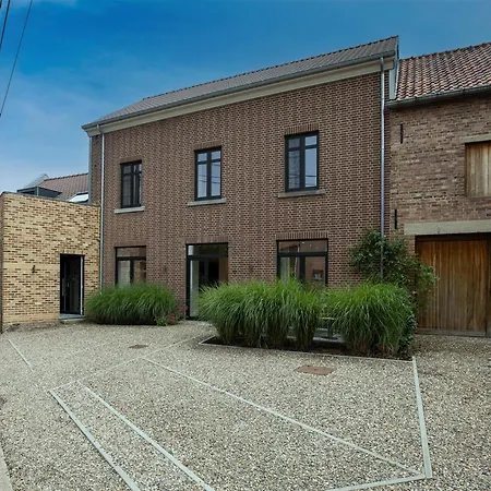 T Bakhuys Holiday home *