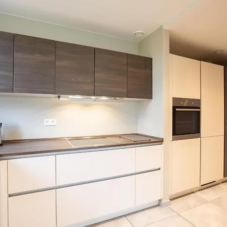 T Bakhuys Holiday home Riemst